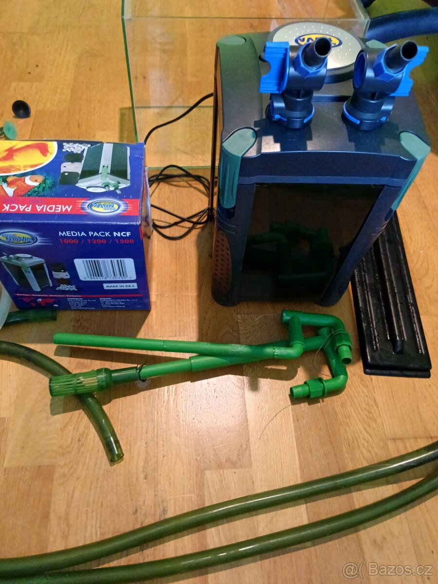 Akvárium 160l + jedno menší - 4