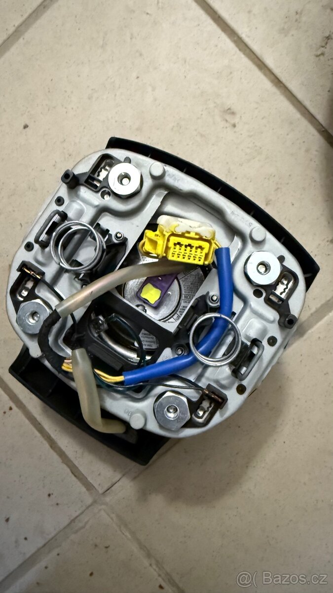 Multifunkcni volant s airbagem Skoda Octavia 2 - 4