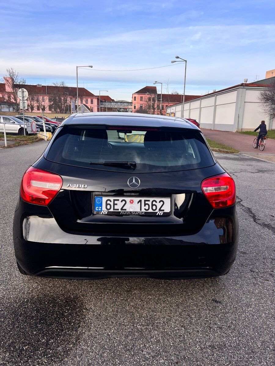 Mercedes-Benz A 180 Automat - 4