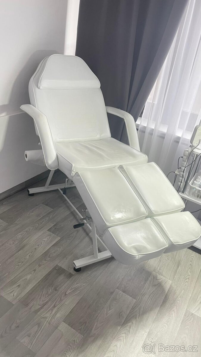 Pedikérské křeslo. - 4