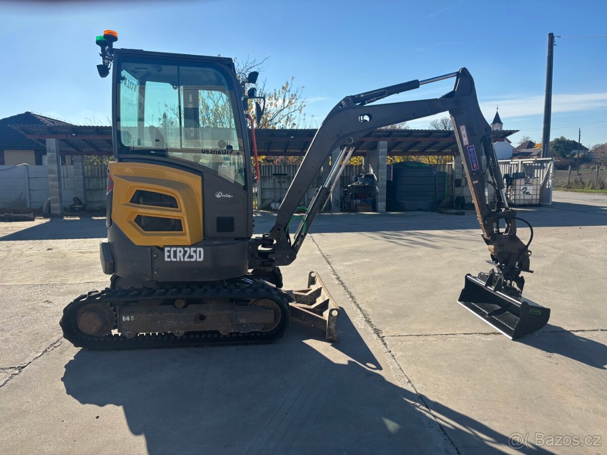 Volvo ECR 25D - 4