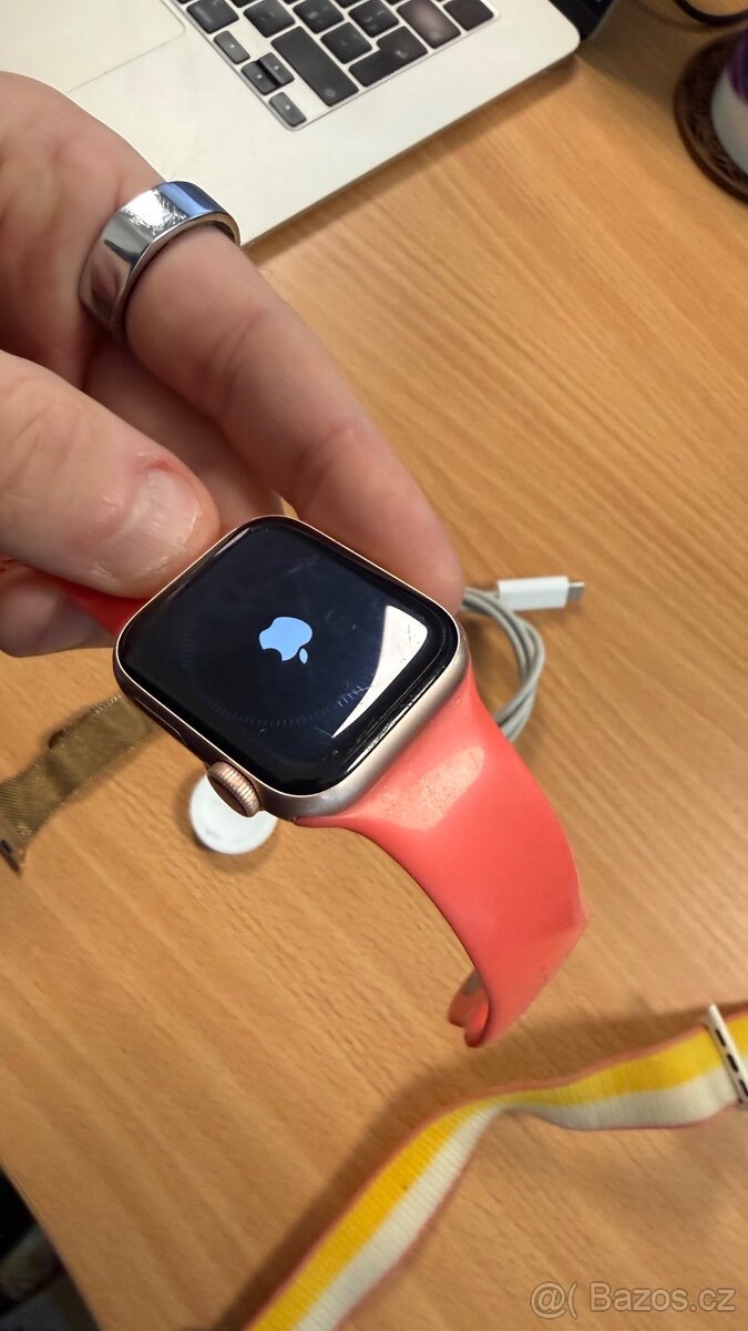 Apple watch SE 40mm cellular - 4