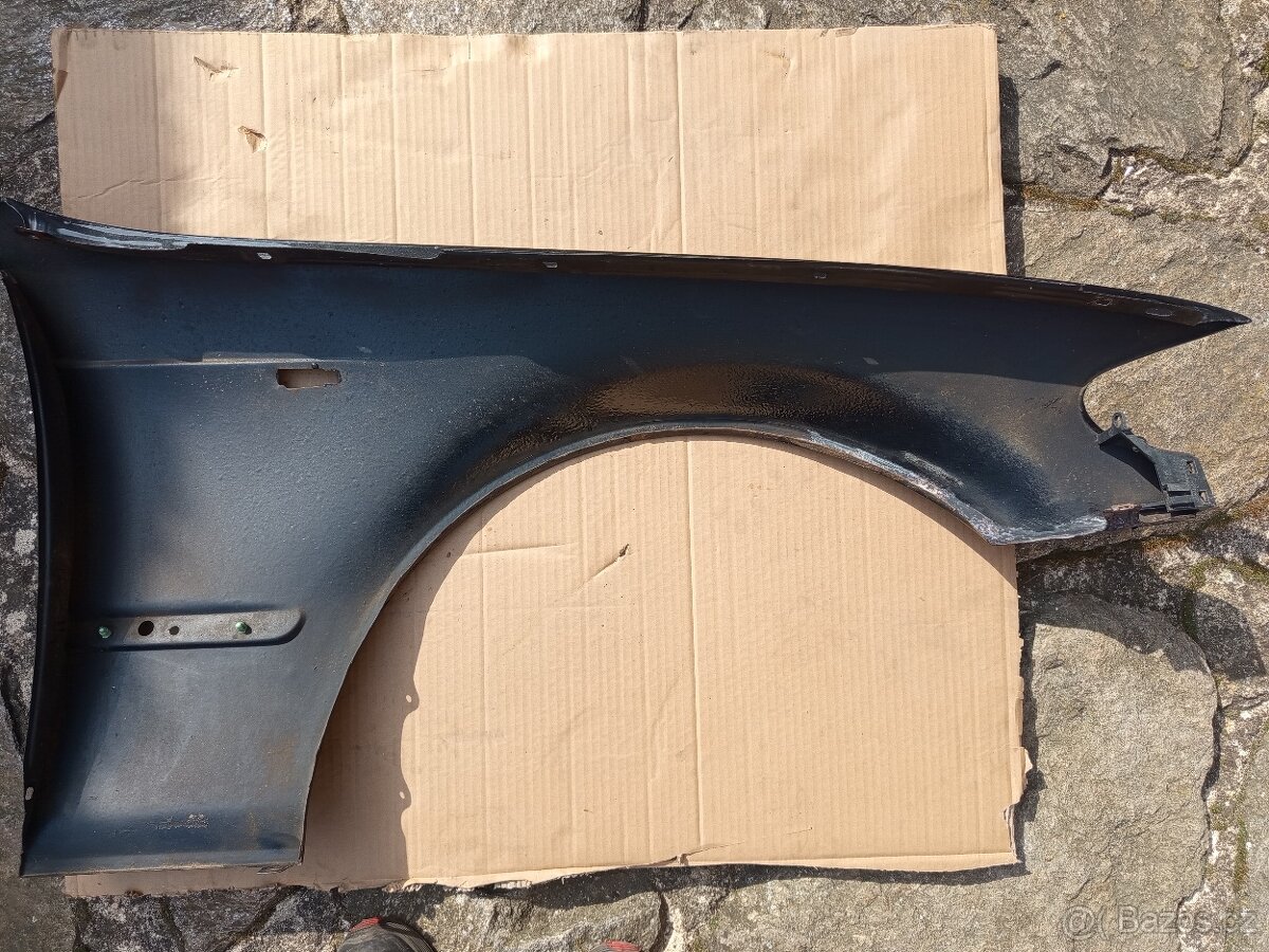 Přední blatníky BMW E46 - facelift - 4