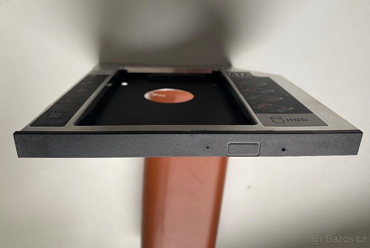 Rámeček nahrazující NTB mechaniku 5.25"->2.5" - 4