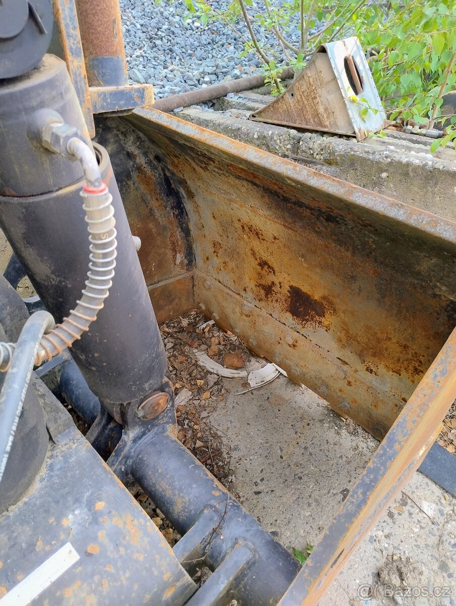 Drápak - 4