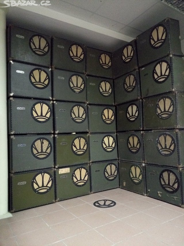 SBĚRATEL KOUPÍ STARÉ PROMÍTACÍ STROJE A FILMY NA KOTOUČÍCH - 4