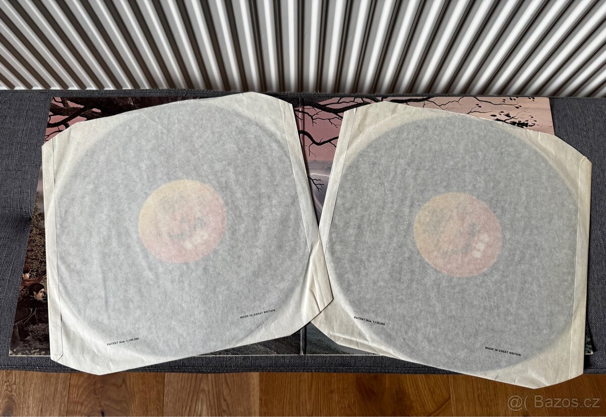 The War Of The Worlds | 1st uk 2LP press | Sticker | NM+ - 4