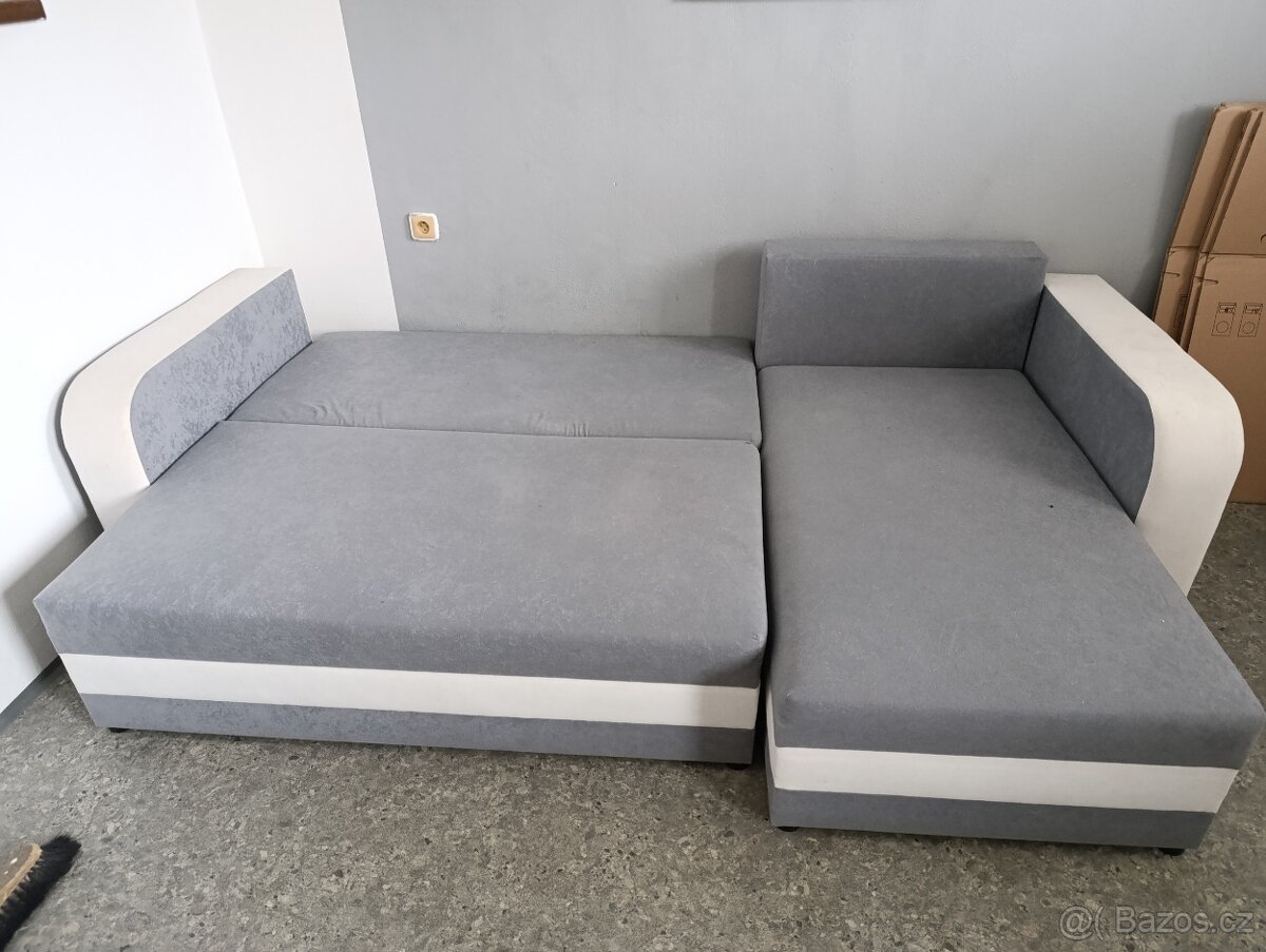 Rozkládací pohovka - 4