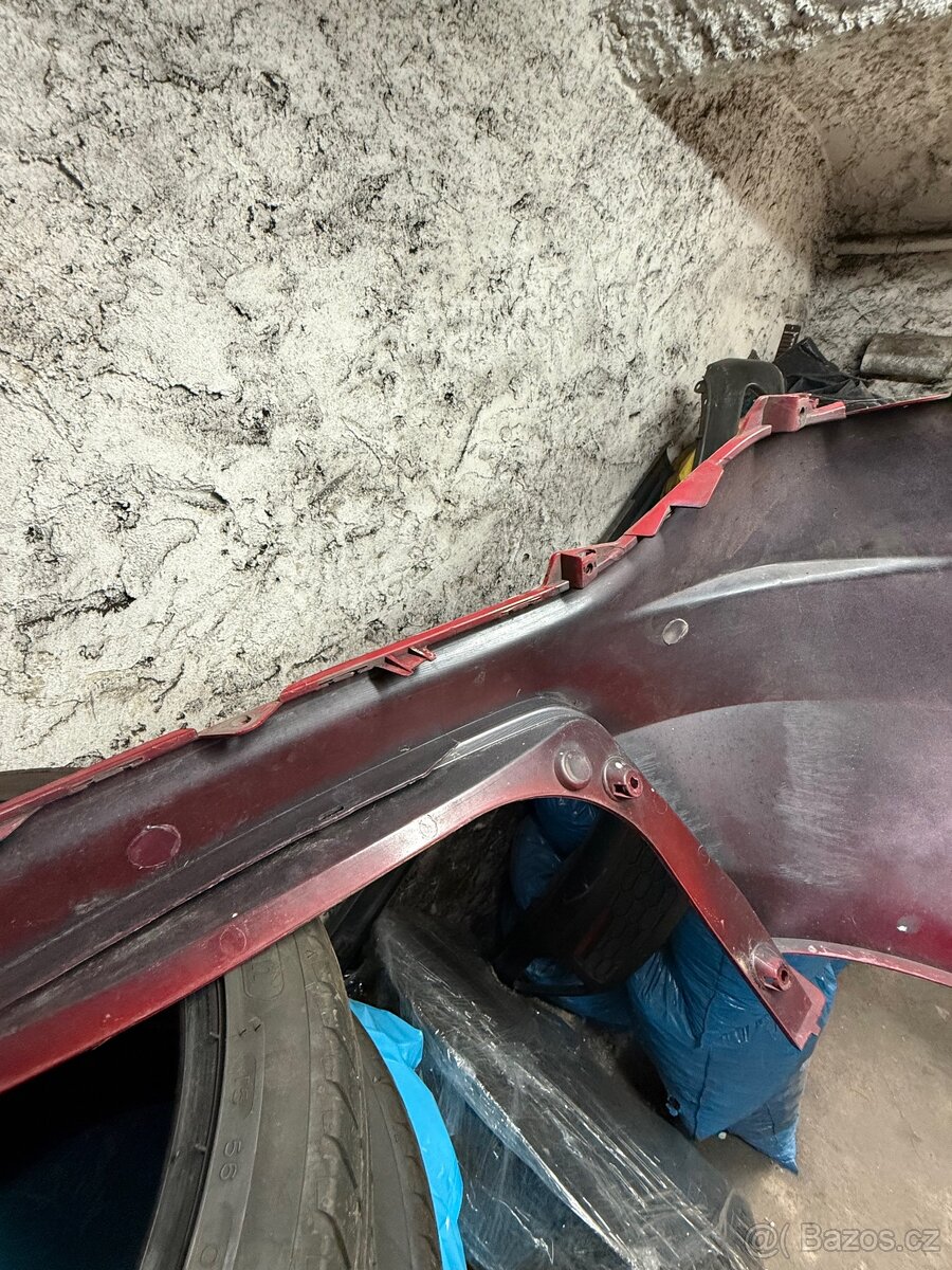 Honda civic 8g 5D zbytky dílů - 4