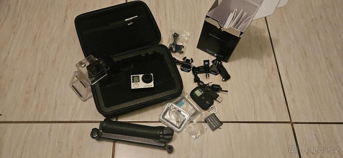 GoPro 4 Hero Black + príslušenství - 4