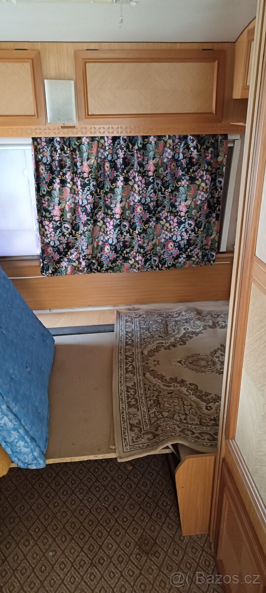 Obytný KARAVAN na stání - 4