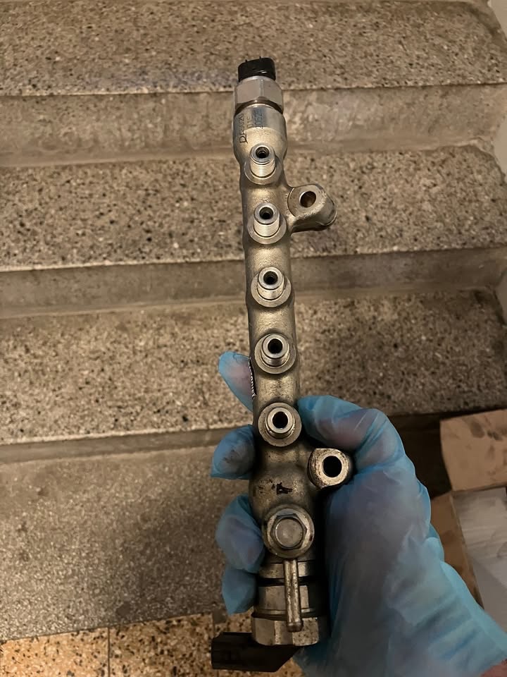 Originálne náhradné diely Mazda 2.2d - 4