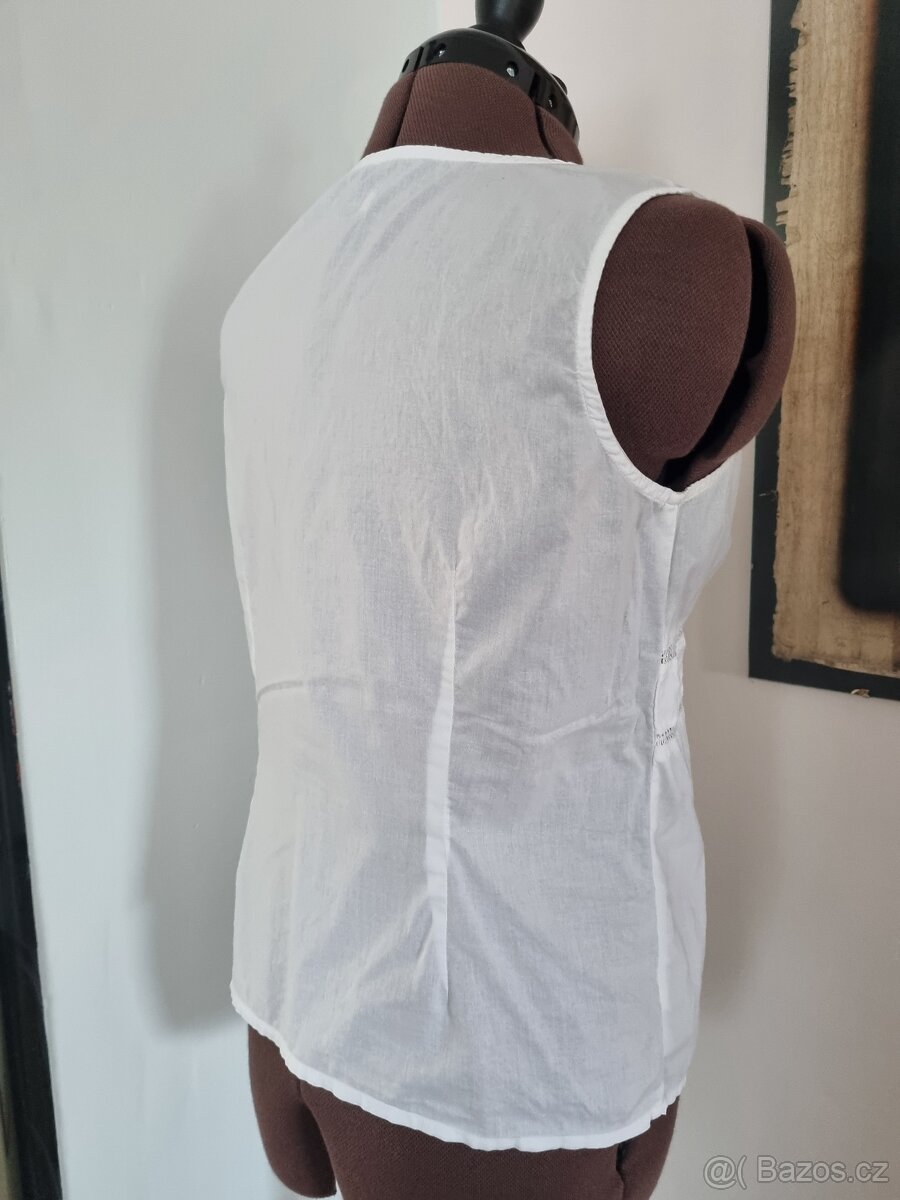 Halenka Cherokee vel. M - 4