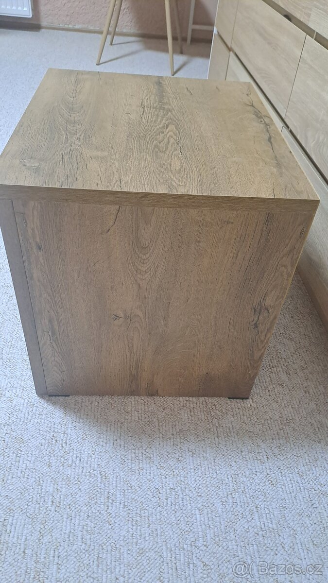 Vedde noční stolek, Jysk - 4