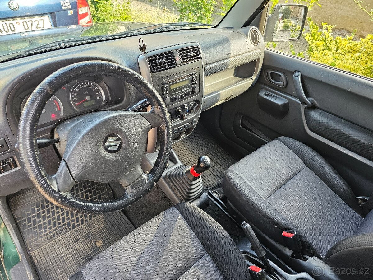 Suzuki Jimny 1.3 rok 2010 - 4