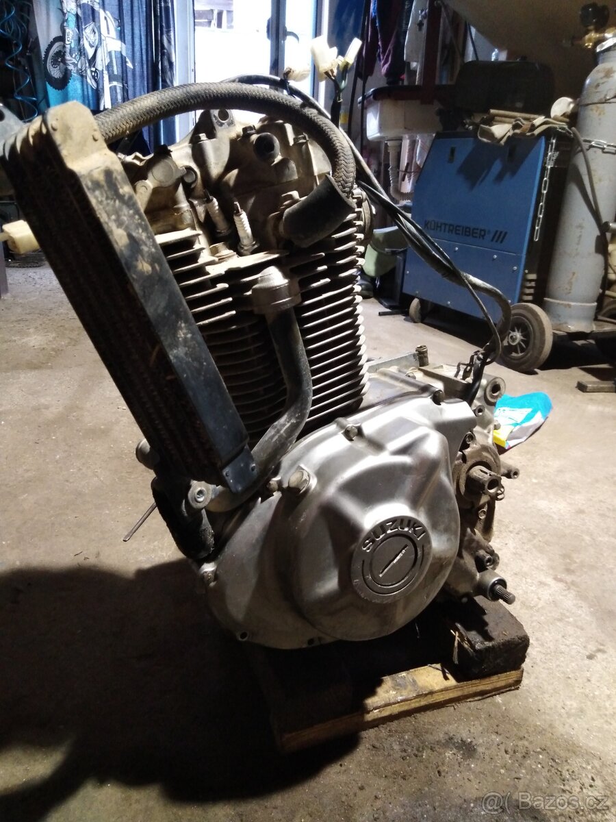 Suzuki Dr 650