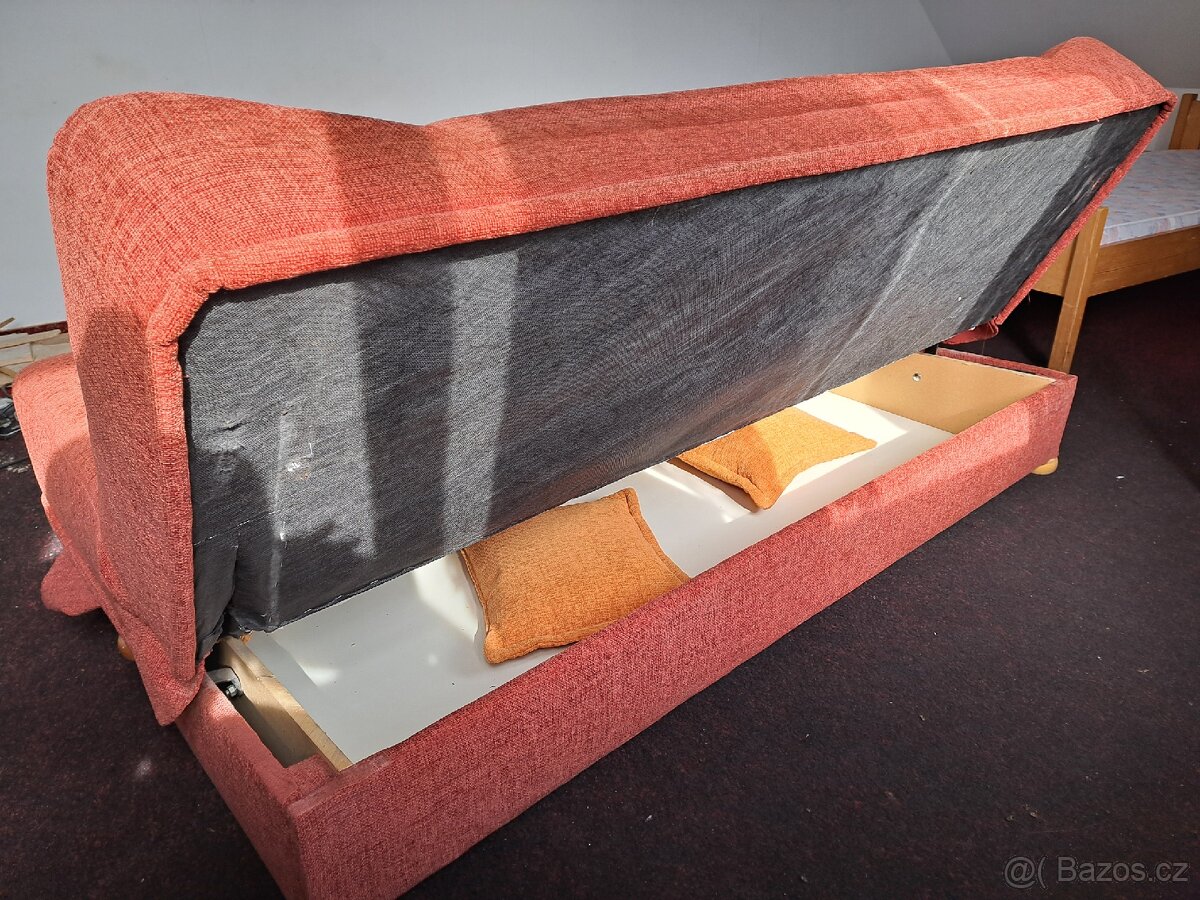 Rozkládací gauč s úložným prostorem - 4