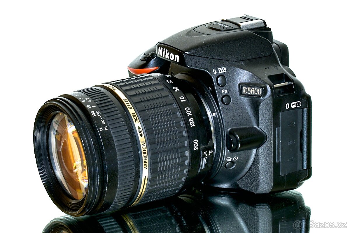 Nikon D5600 + Tamron 18-200mm + 16GB + stativ + brašna - 4