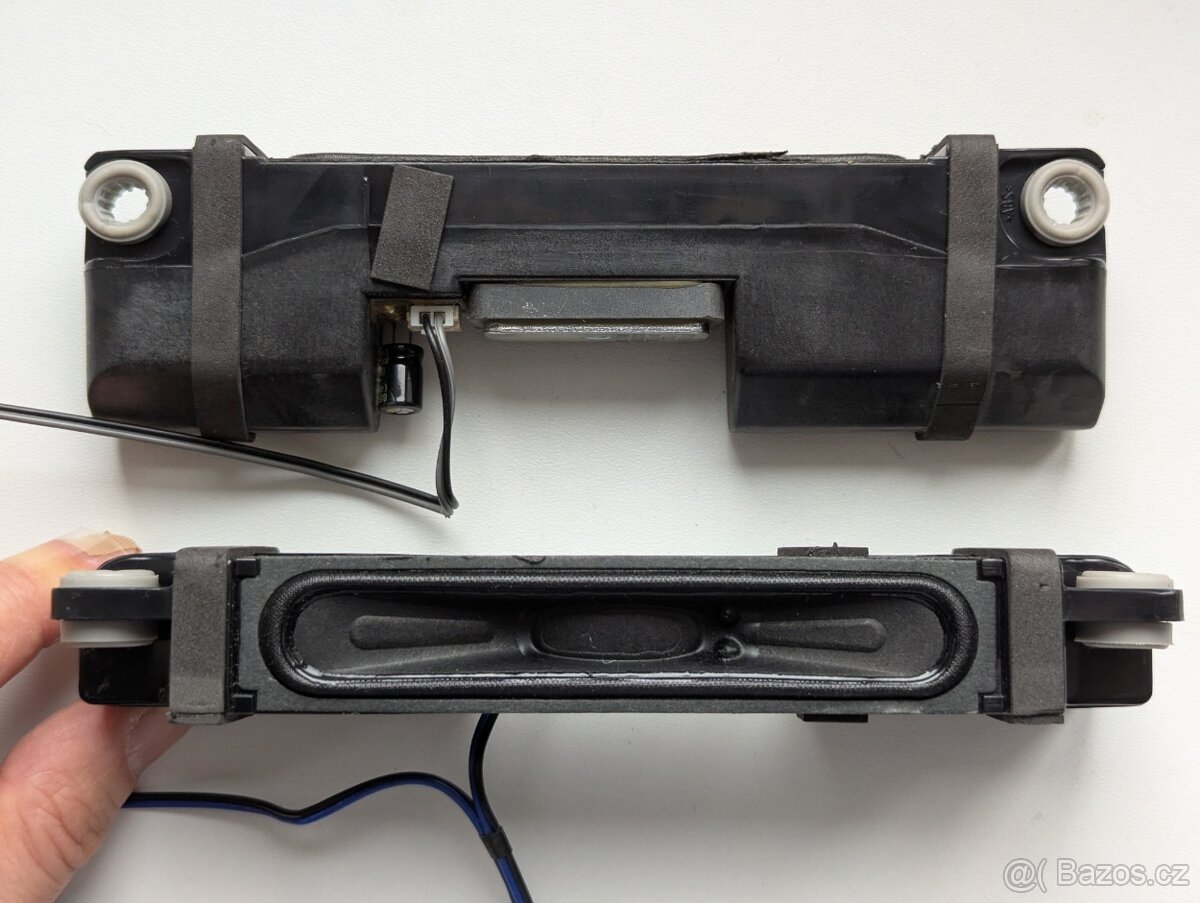 Díly z TV LG 42LB670V-ZA na ND, prasklý displej - 4