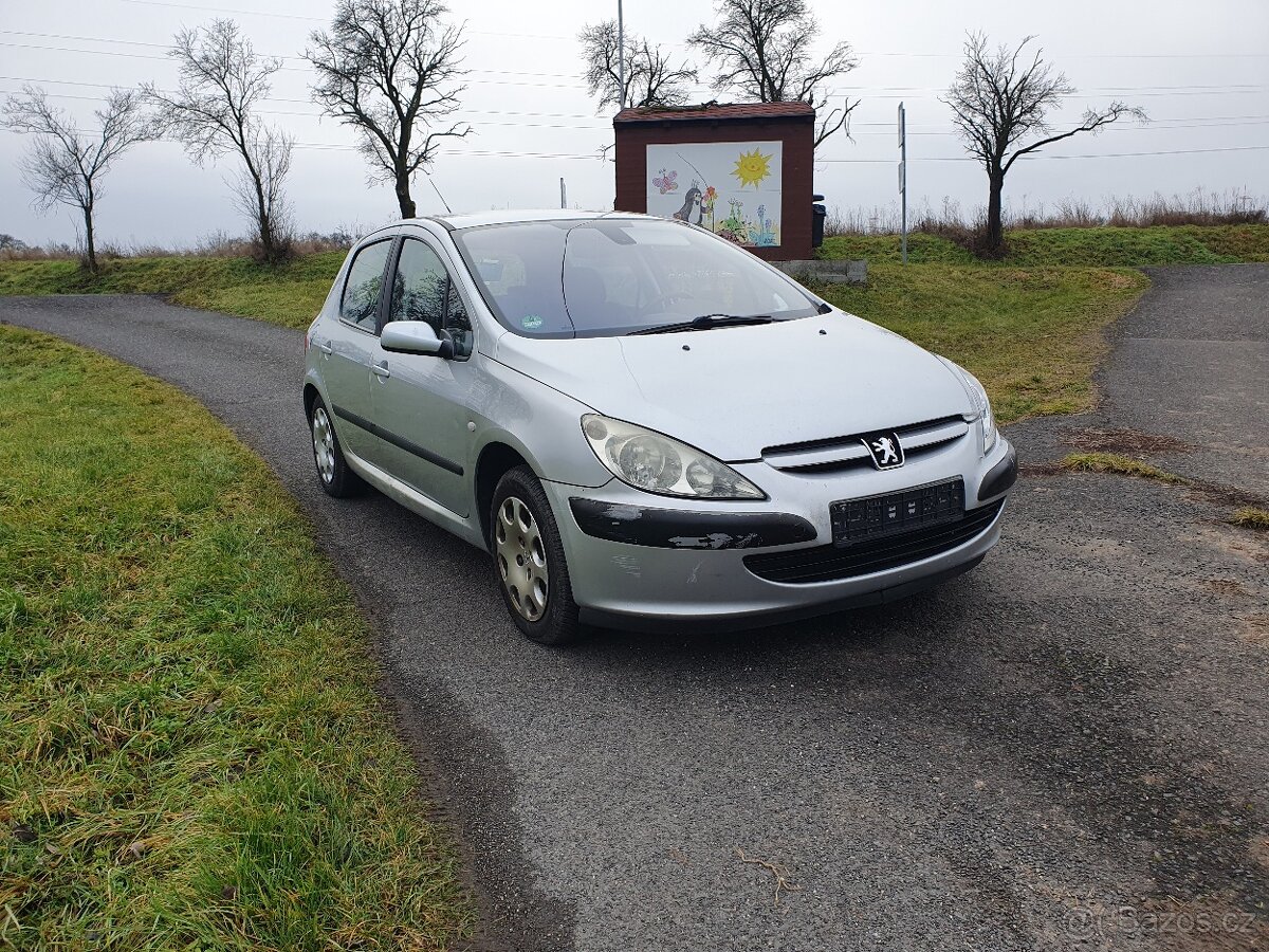 Peugeot 307 1.6i benzín nová stk - 4