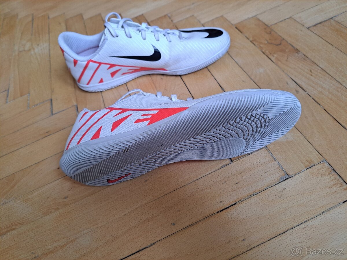 Tenisky Nike JR Vapor 15 club IC - 4