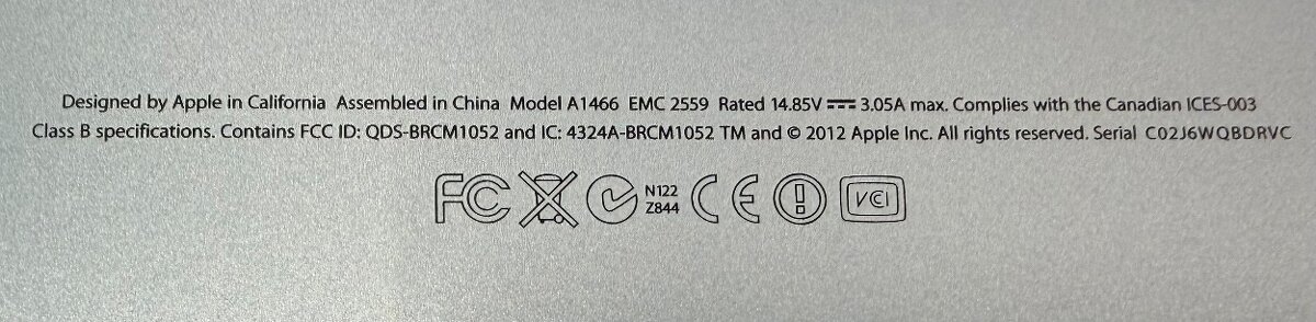 Apple MacBook Air 13" 2011 (A1466) na náhradní díly - 4