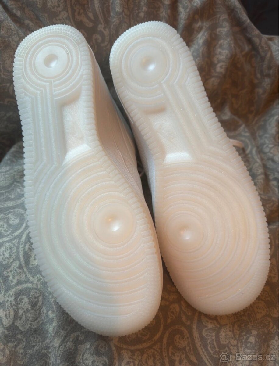 Bílé boty NIKE vel. 44,5 - 4