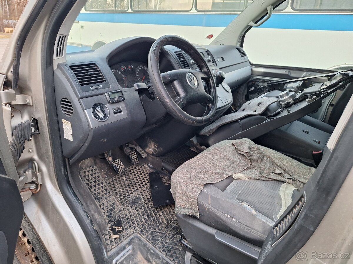 Volkswagen Multivan T5 2.5 Tdi AXD - 4