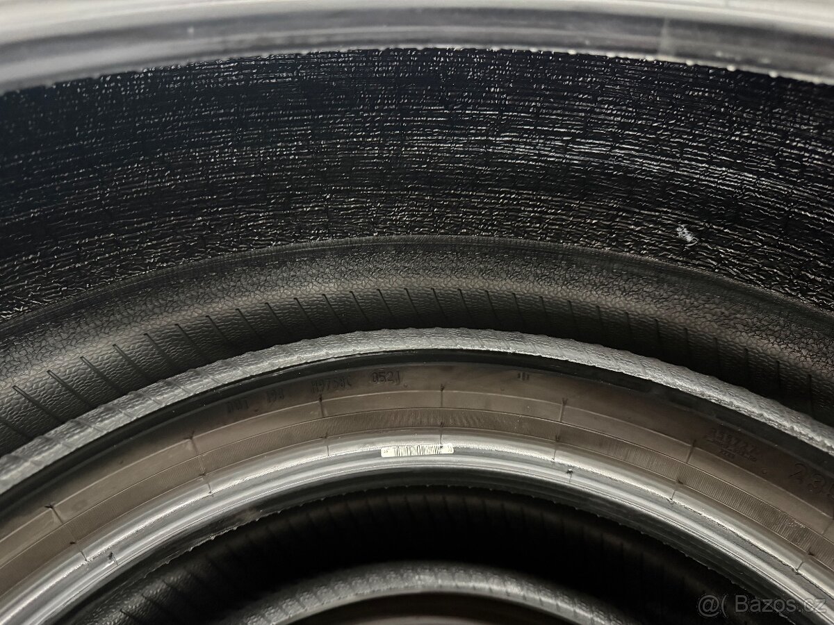 Pneumatiky 235/55/R18 - 4