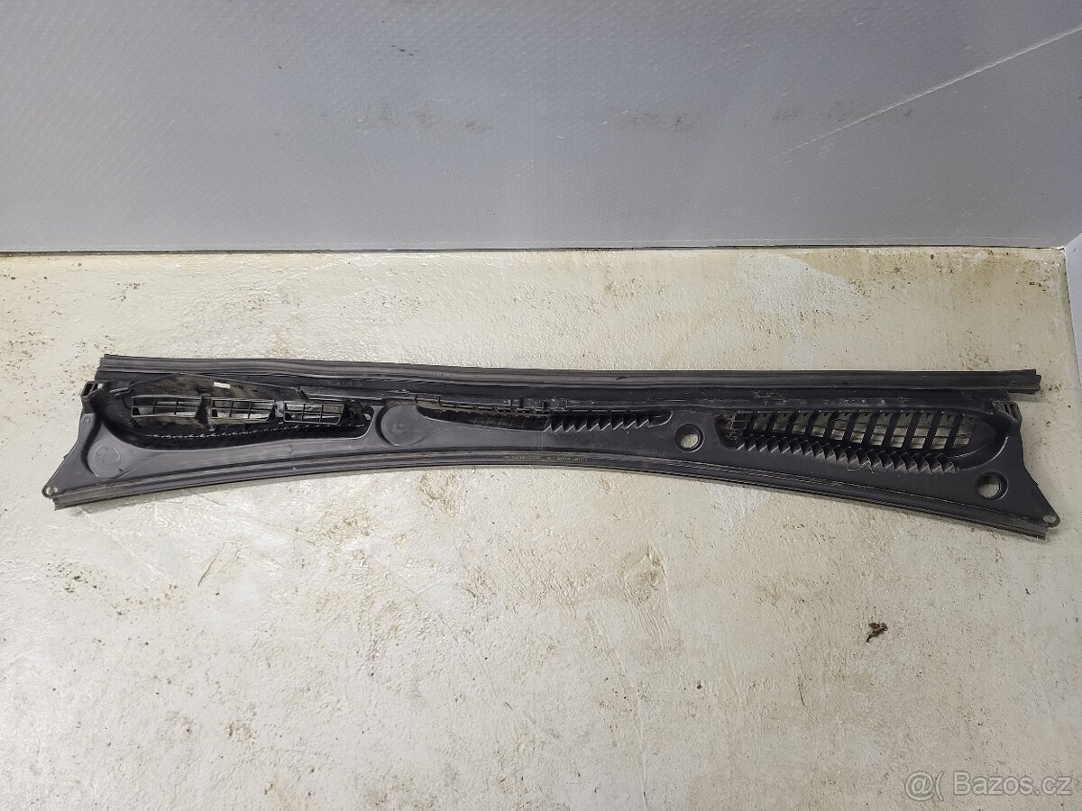 Plast / kryt pod stěrače Citroën C3 Picasso - 4