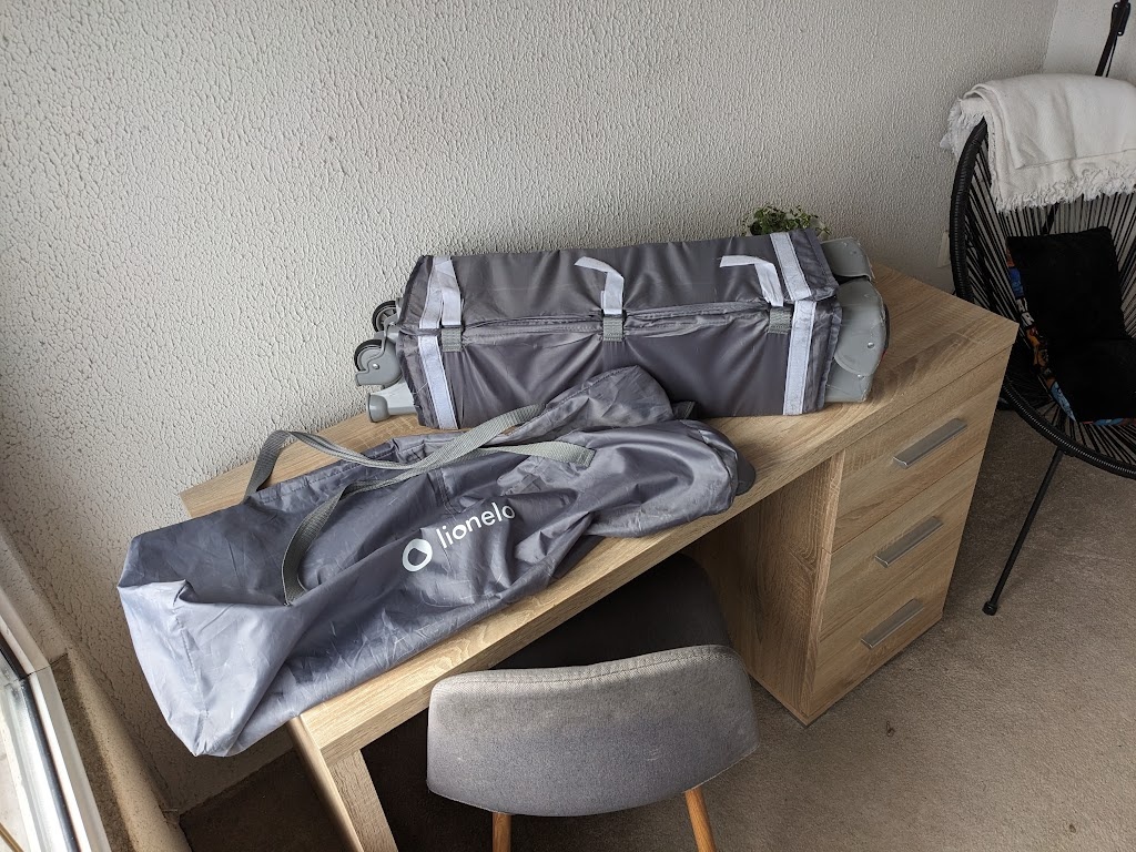 Cestovní skládací postýlka LIONELO Stefi (barevný motiv) - 4