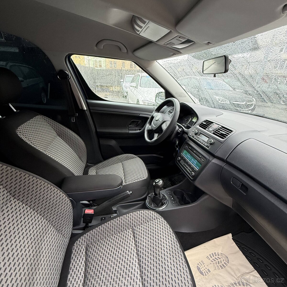 Škoda Roomster 1.6 TDI 66 kW – TAŽNÉ, KLIMA, 2x SADA KOL, ST - 4
