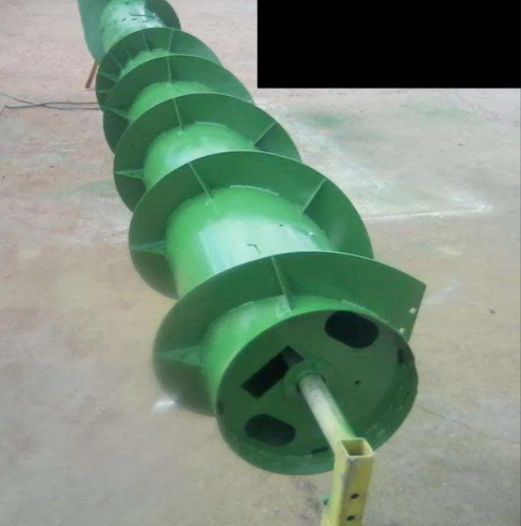 Průběžný šnek John Deere New Holland - 4