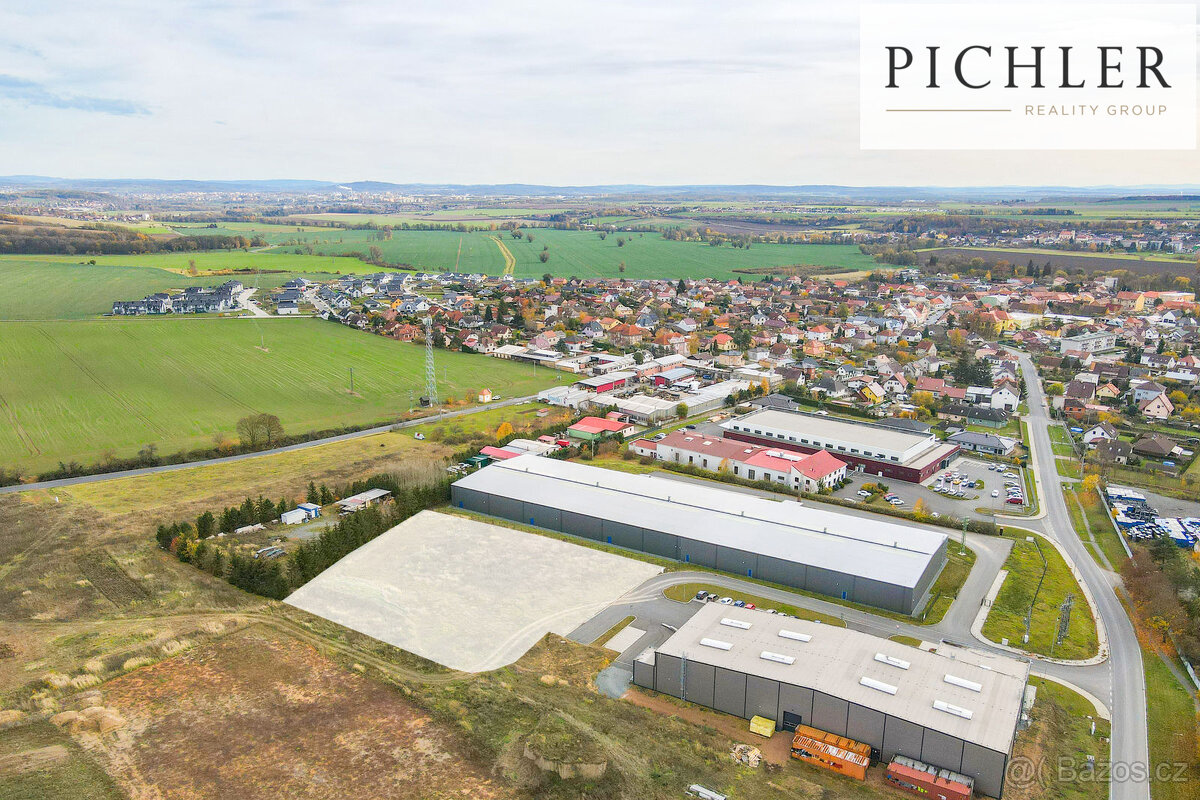 Pronájem komerčního pozemku 4866 m² - 4