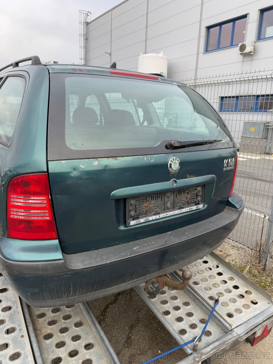 Skoda octavia dily blatnik,dvere,světla - 4