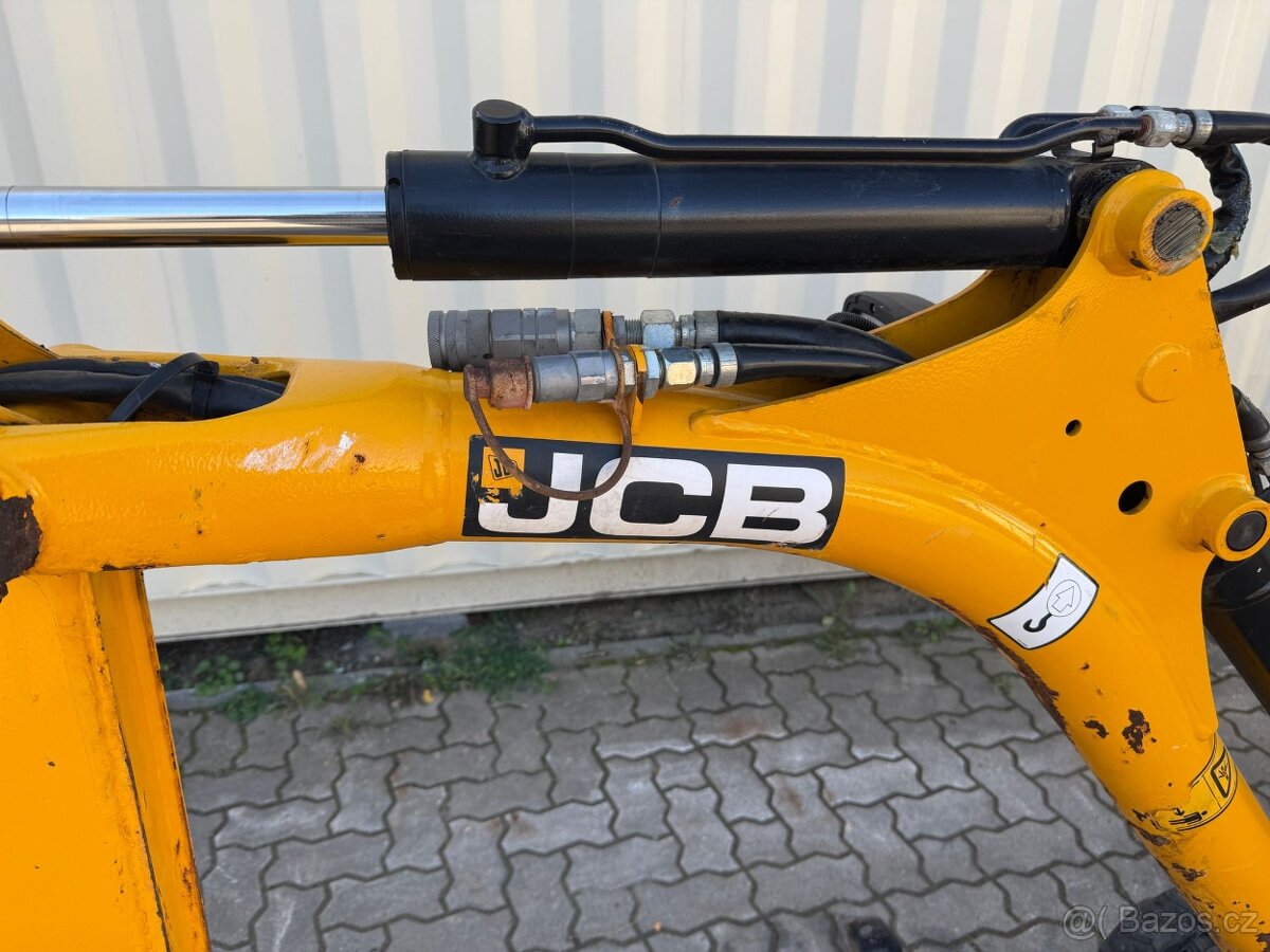 Prodám minibagr JCB 8008 CTS - 4