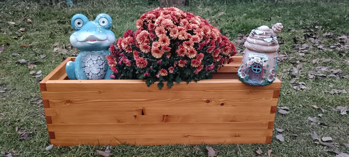 Dřevěný truhlík - 4