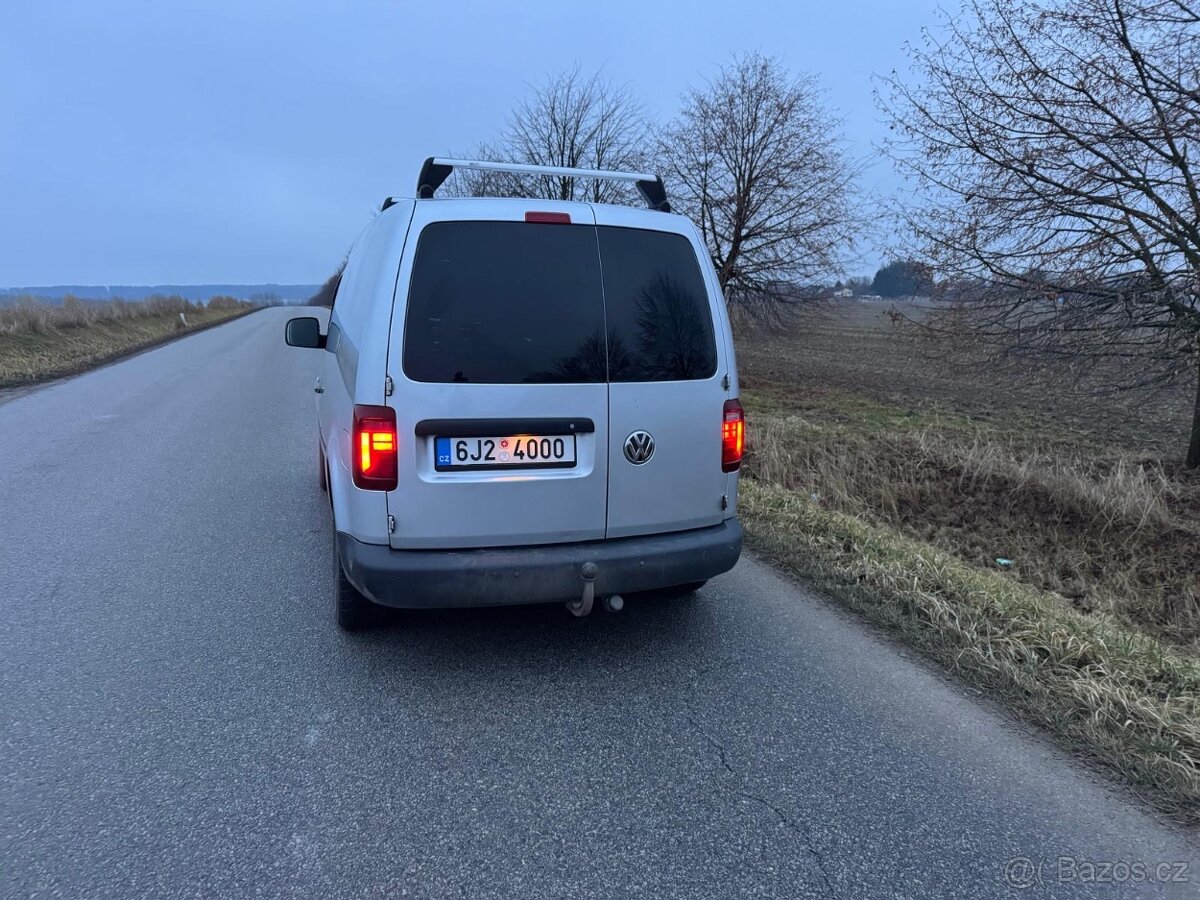 VW Caddy 1.6 TDI (77 kW) – pickup - 4
