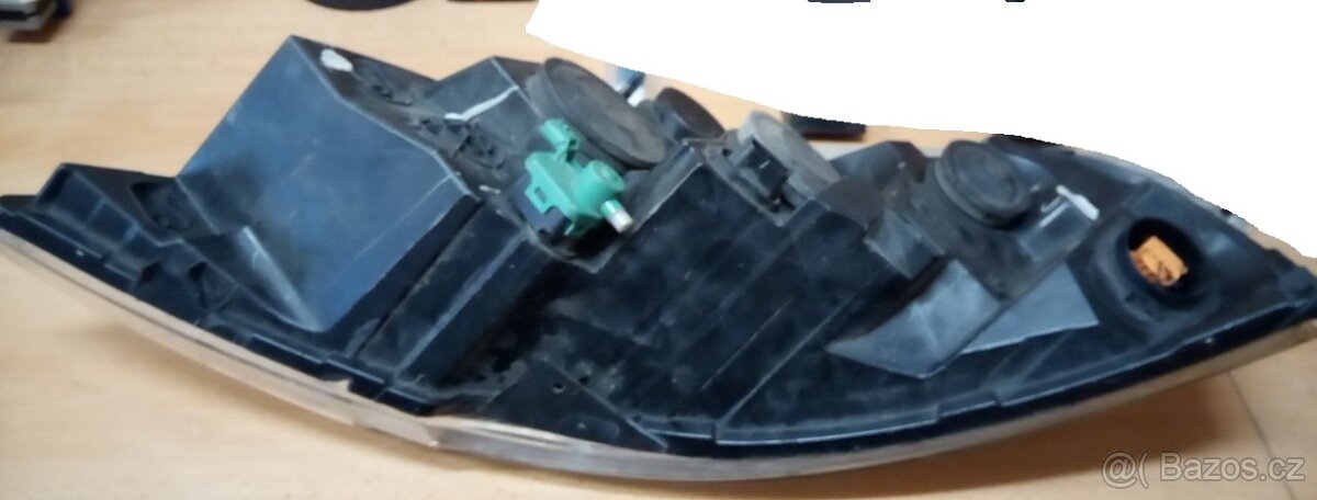 Renault Master Levé přední světlo - 4