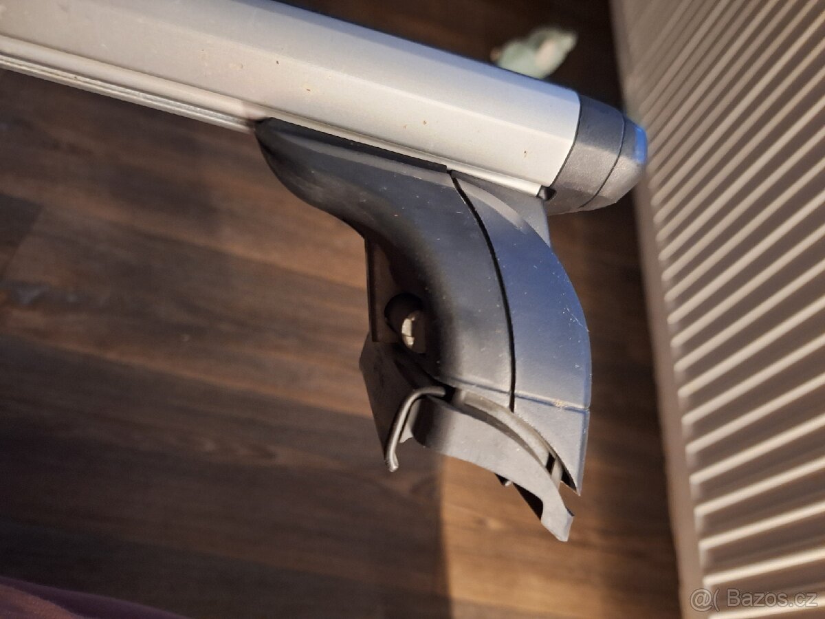 Prodám střešní nosiče Thule WingBar Evo 118cm - 4