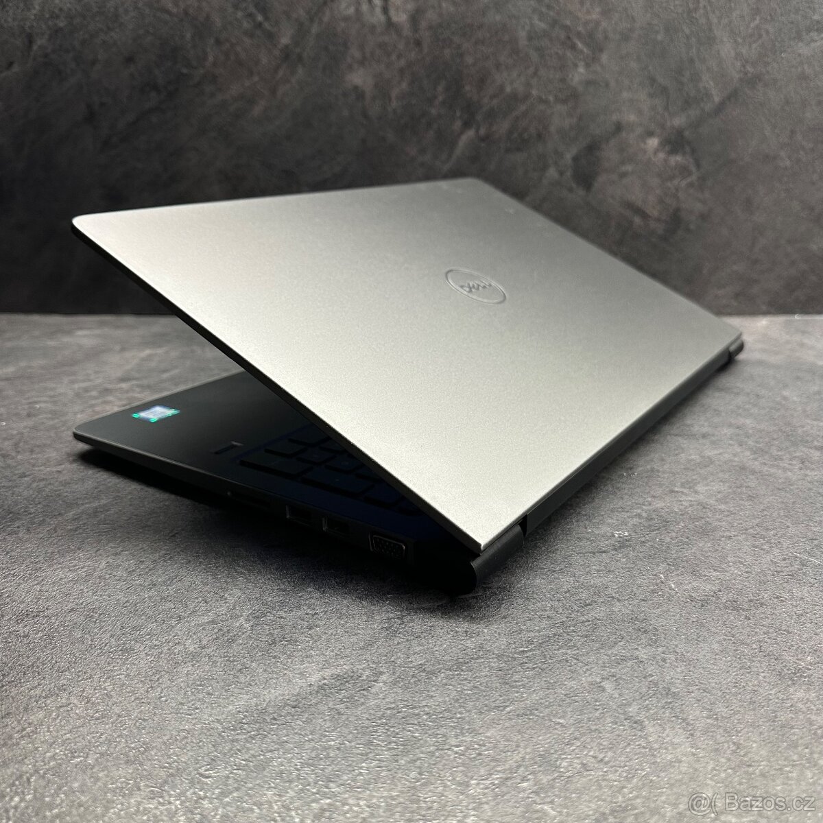 Dell Vostro (8GB | i5 | SSD 256GB) - 4