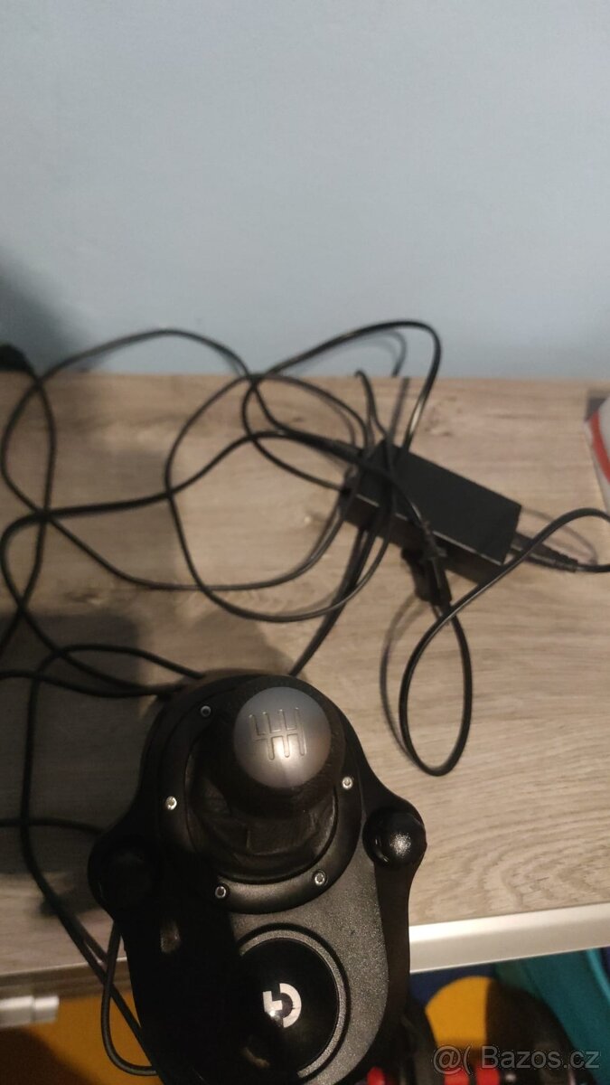 Prodám herní volant Logitech G29 + řadicí páku - 4