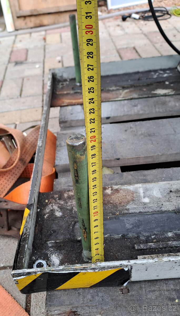 Nůžkový hydraulický zvedací stůl - 4