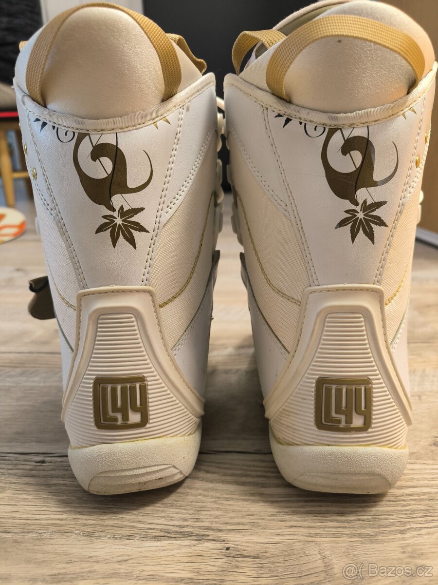 Prodám snowboard Radical 145 cm, dámský - 4