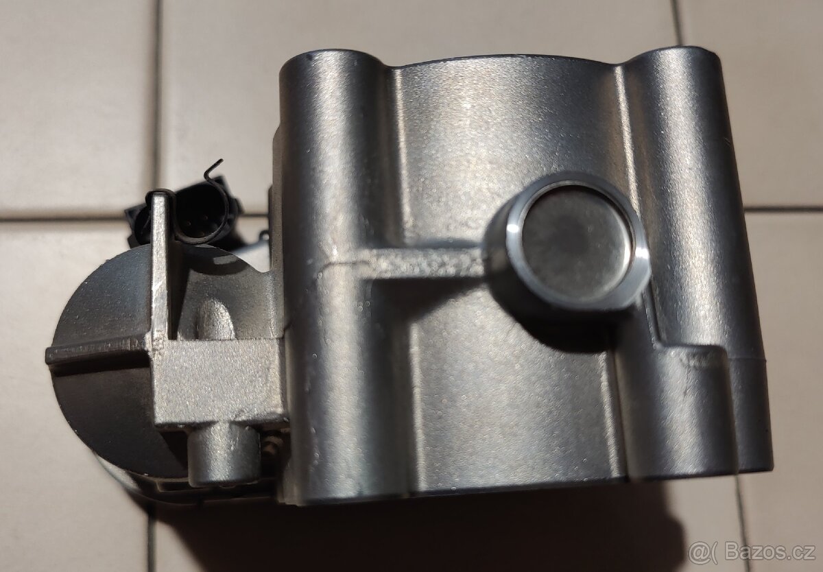 Vzduchová škrticí klapka Bosch - 4