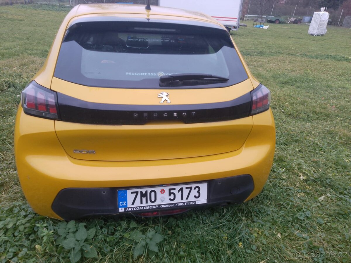 Peugeot 208 - 1.2 - 55 kW - 2020 - manuál - NA OPRAVU - 4