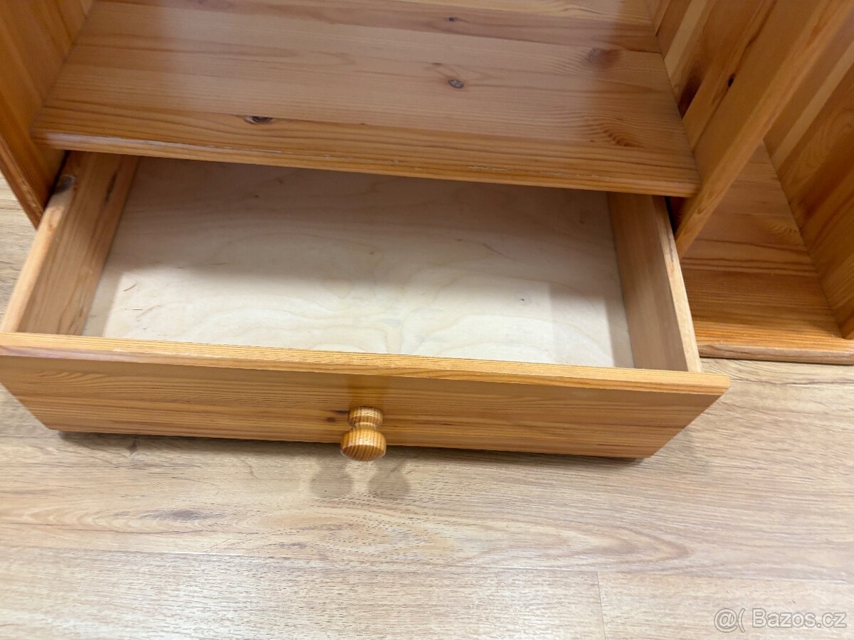 Dřevěná komoda s šuplíkem - 4