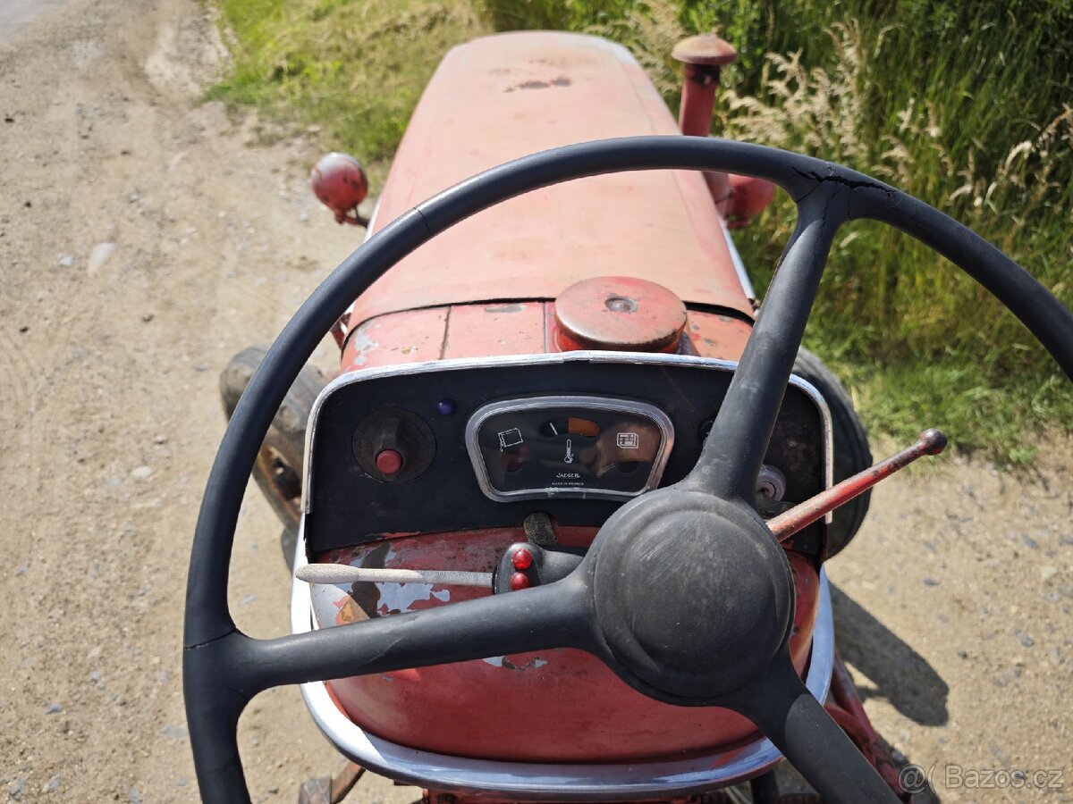 Prodám traktor - 4