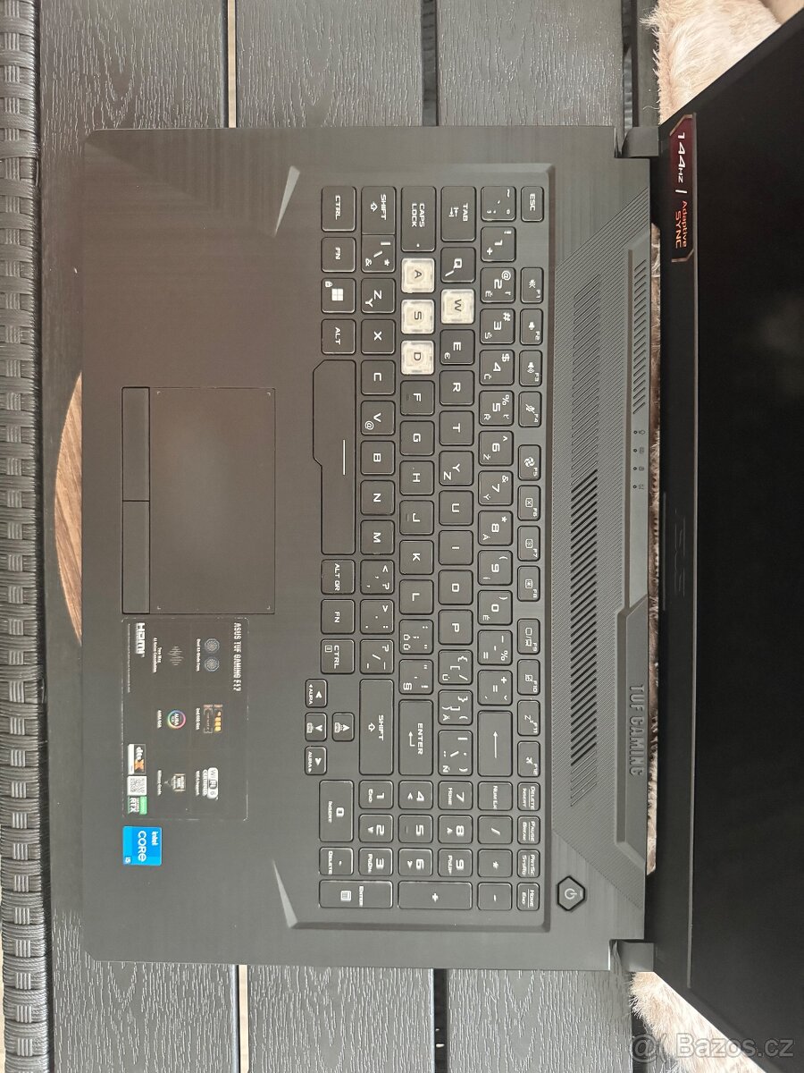 Velký herní notebook Asus TUF Gaming - 4