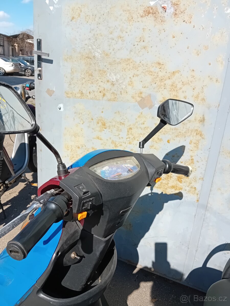 INVALIDNI ELEKTRO TRIKOLKA - 4